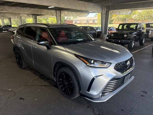 2023 Toyota Highlander XSE photo 2