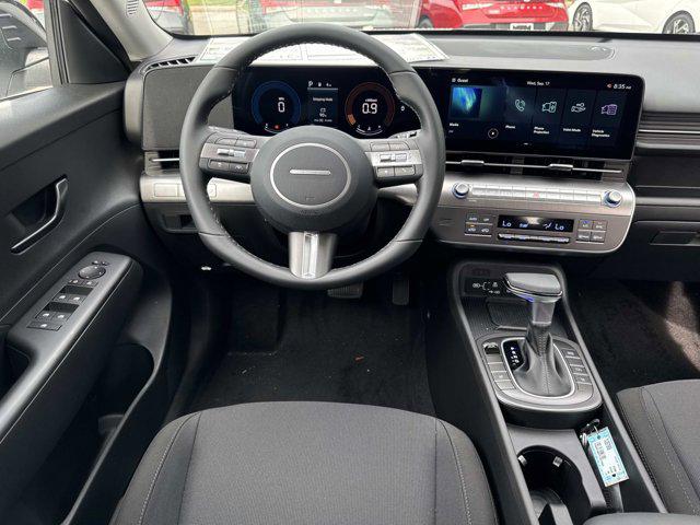 2026 Hyundai Kona SEL photo 18