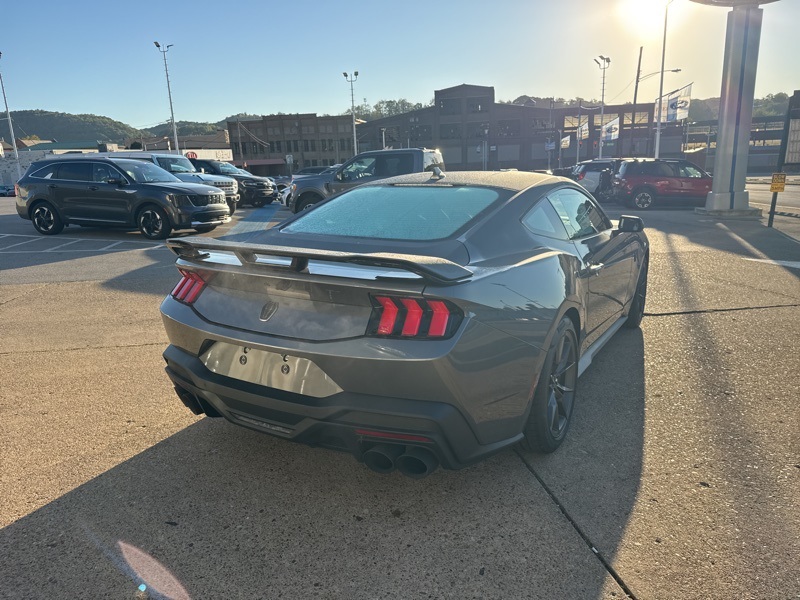 2025 Ford Mustang Dark Horse photo 8