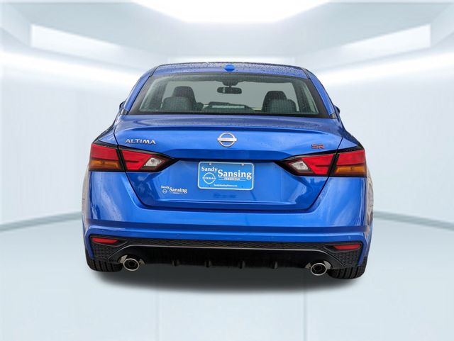 2025 Nissan Altima 2.5 SR photo 4