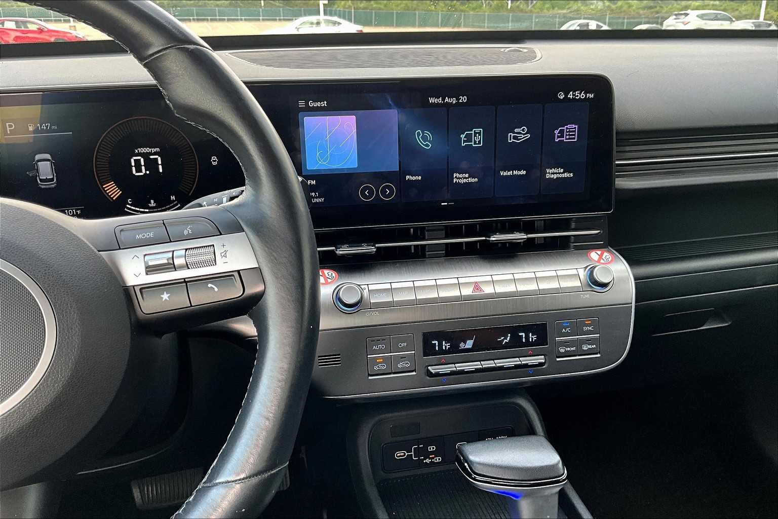 2024 Hyundai Kona SEL photo 6