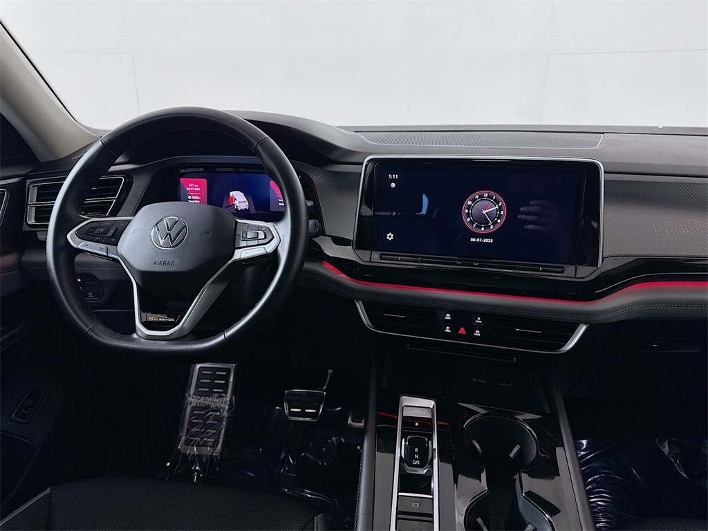 2025 Volkswagen Atlas Peak Edition SE photo 8