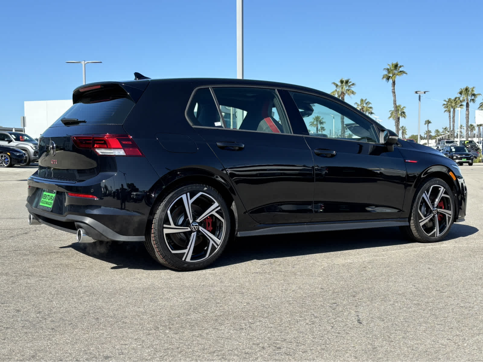 2024 Volkswagen Golf GTI SE photo 4