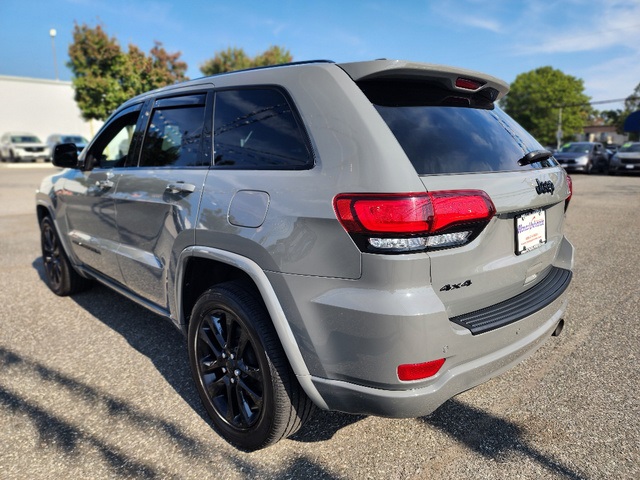 2022 Jeep Cherokee Laredo X photo 3