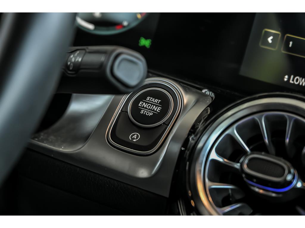 2022 Mercedes Benz GLB 250 4MATIC photo 17