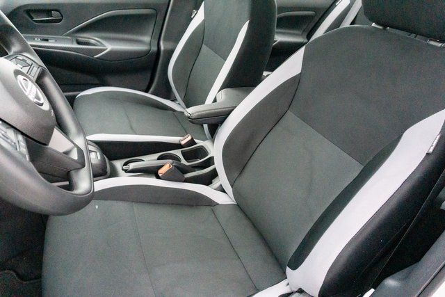 2025 Nissan Versa S photo 7