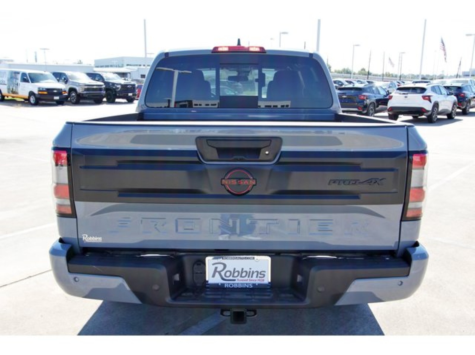 2026 Nissan Frontier Crew Cab PRO-4X® Gray at Robbins Nissan