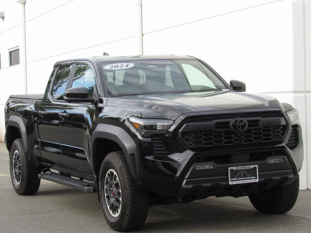 2024 Toyota Tacoma TRD Off-Road photo 2