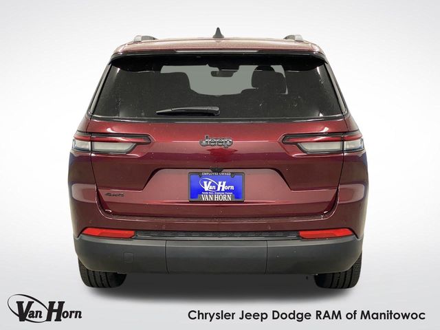 2025 Jeep Grand Cherokee Altitude photo 12