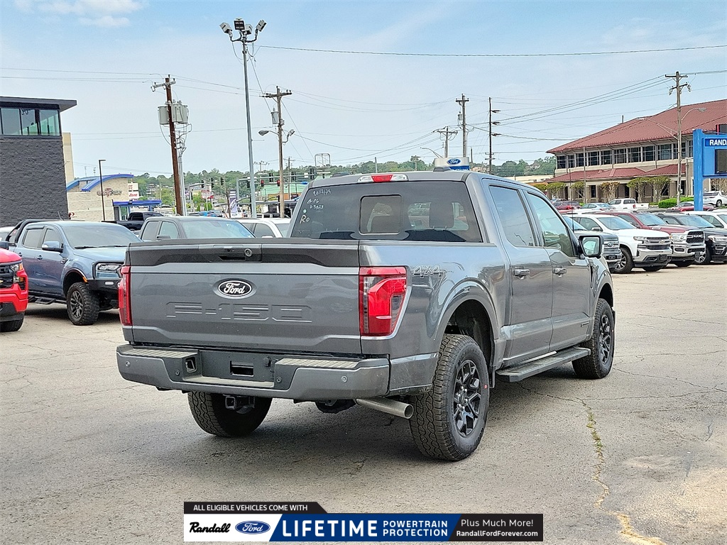 2025 Ford F-150 XLT photo 5