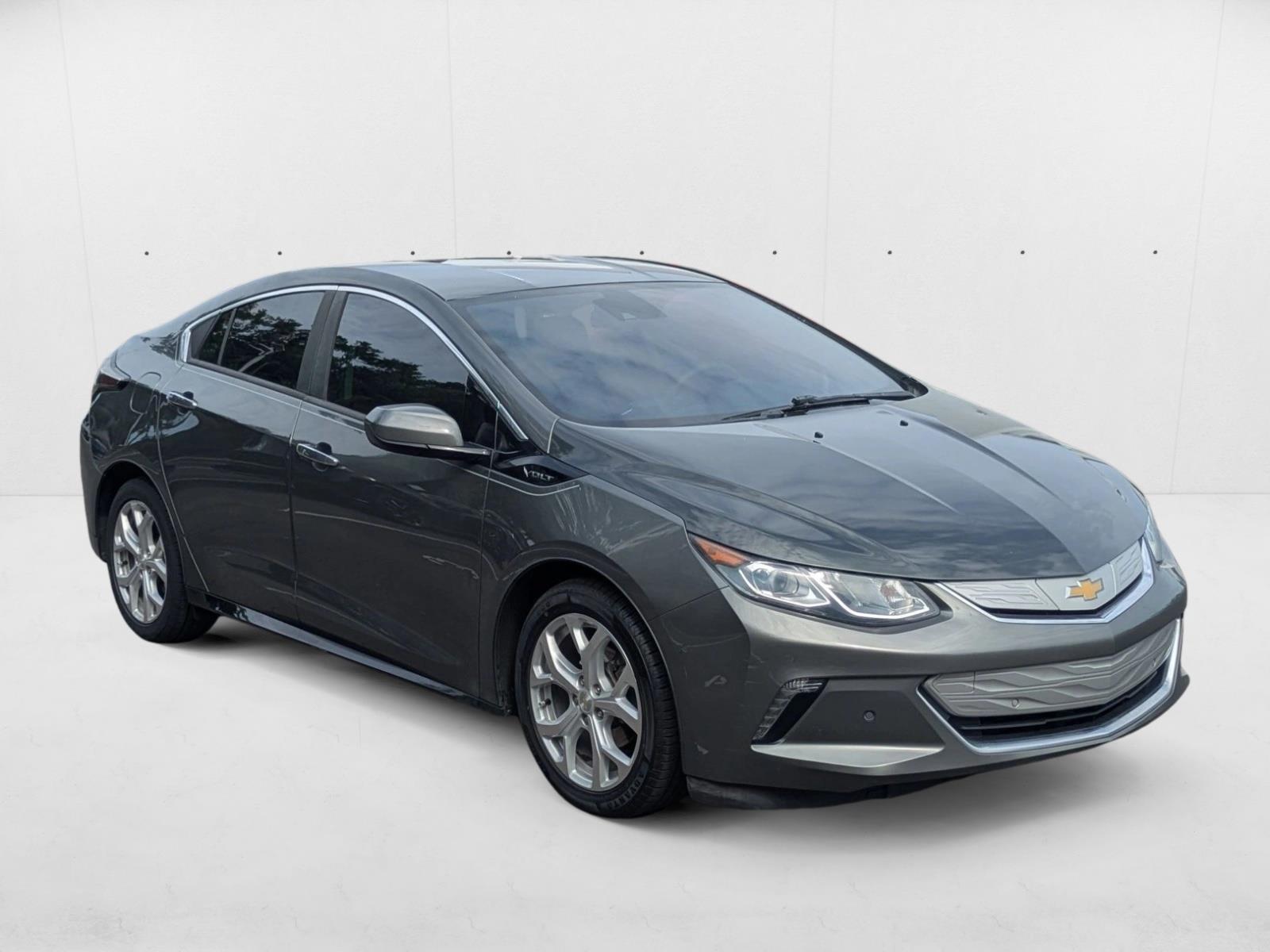 2017 Chevrolet Volt Premier photo 3