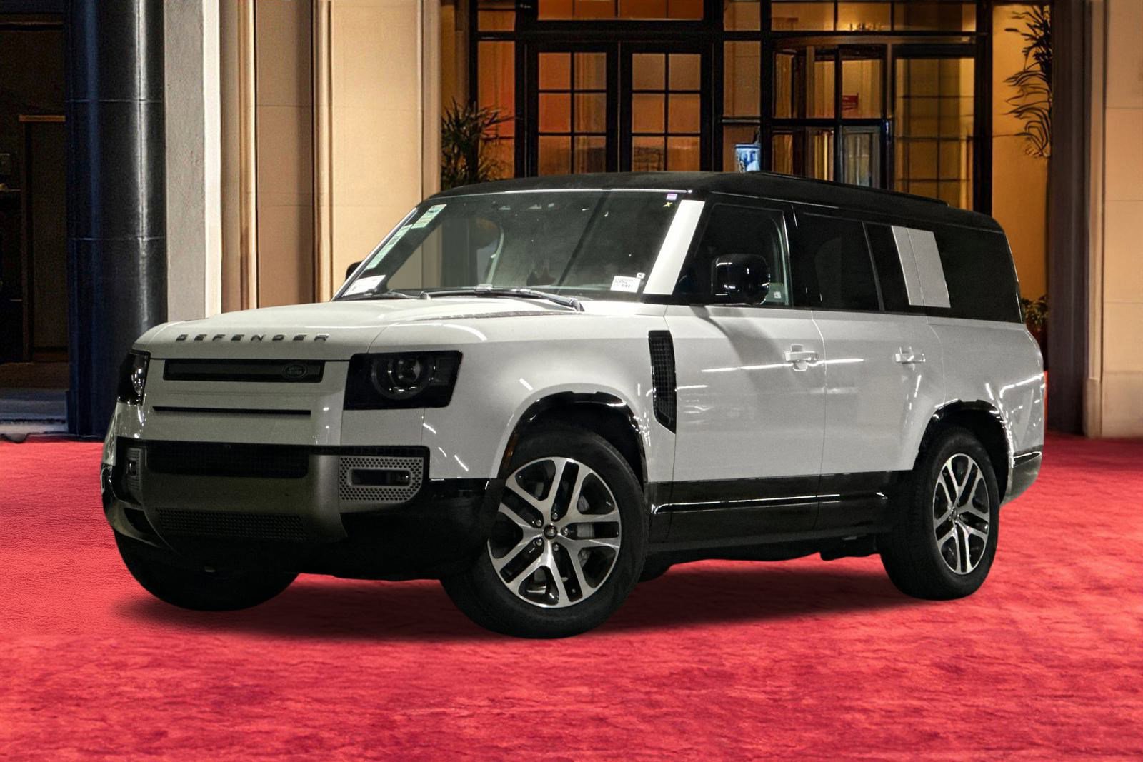 2025 Land Rover Defender X-Dynamic SE's photo