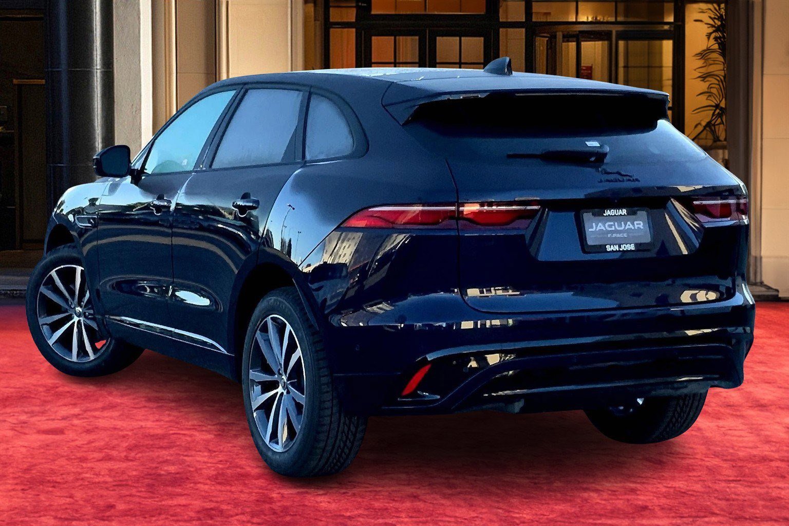 2025 Jaguar F-PACE P250 R-Dynamic S photo 3
