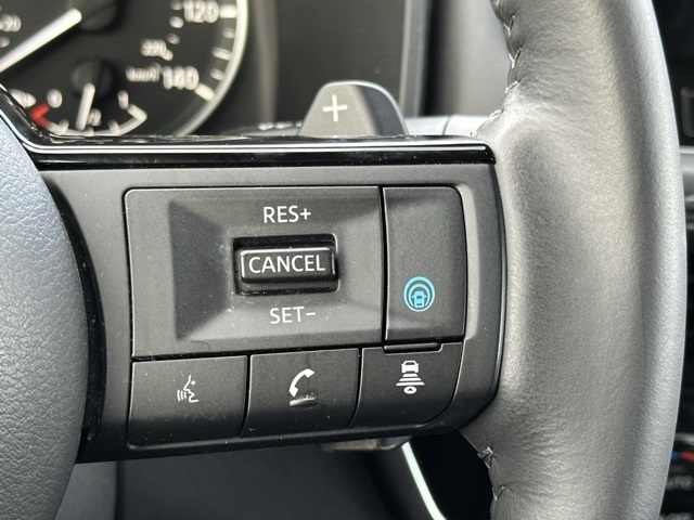 2022 Nissan Rogue SL photo 12