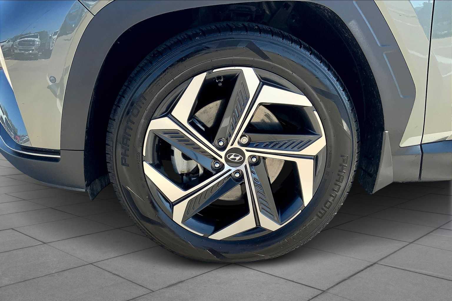 2022 Hyundai Tucson Limited photo 10
