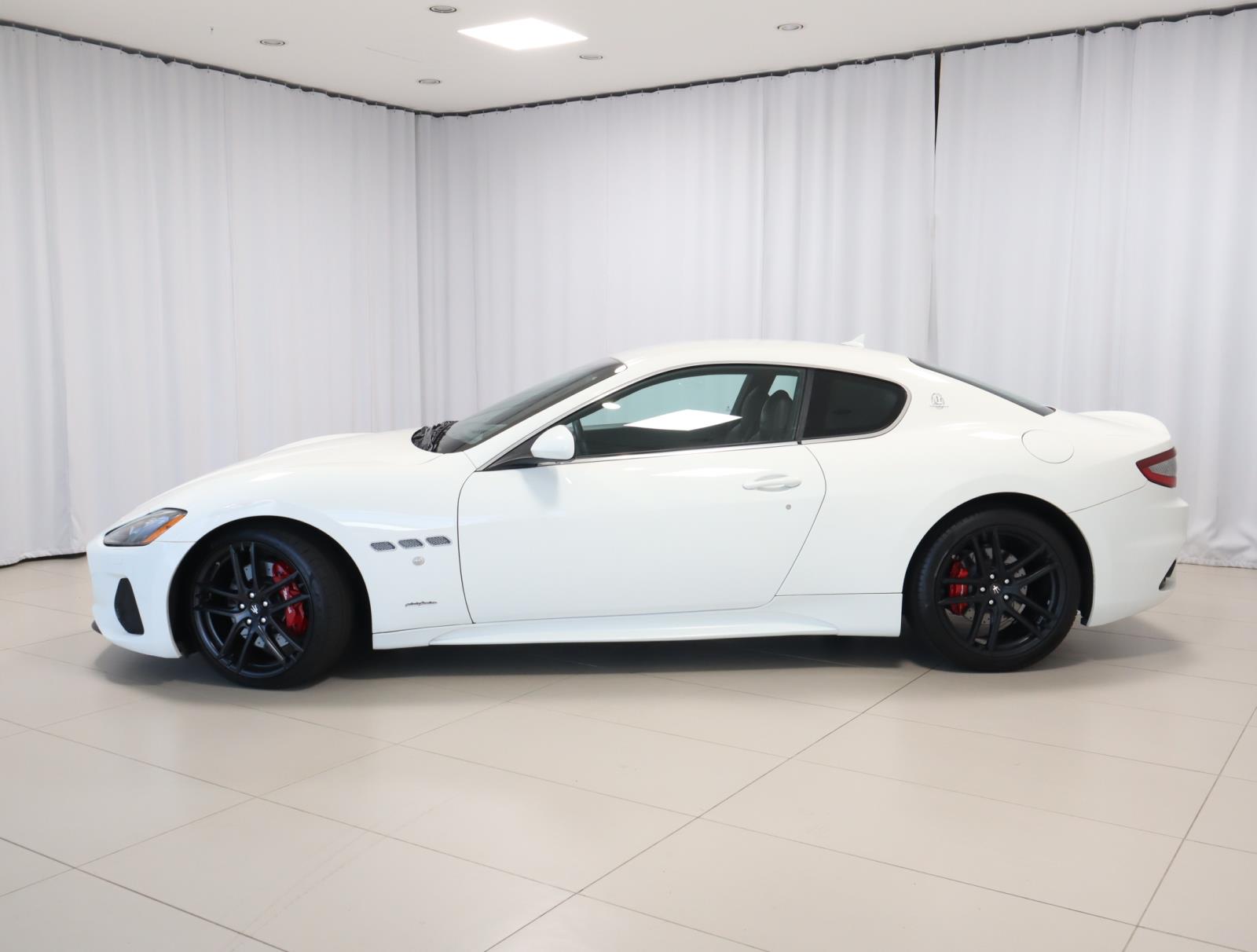2018 Maserati Granturismo Sport photo 3