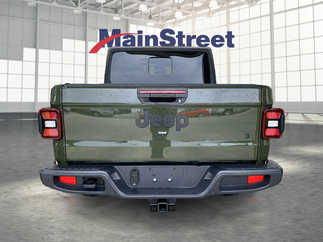 2024 Jeep Gladiator Willys photo 4