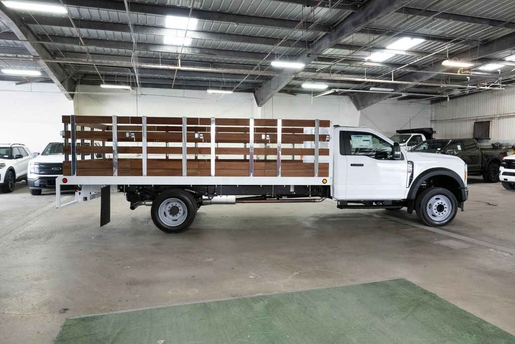 2025 Ford F-550 Chassis XL