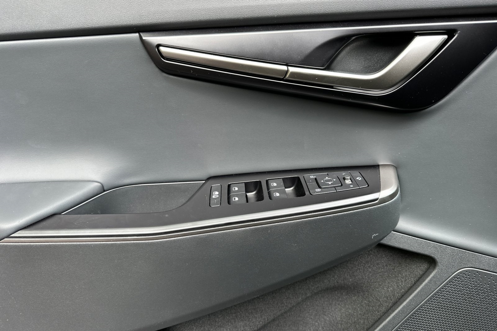 2025 Kia EV6 Light Wind photo 6