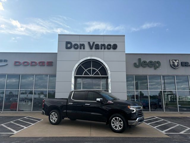 2023 Chevrolet Silverado 1500 LTZ's photo