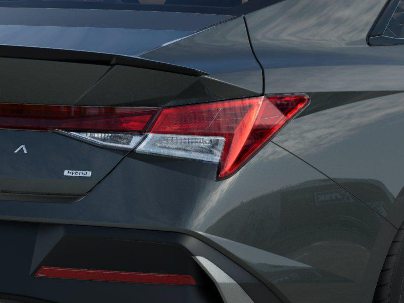 2025 Hyundai Elantra Hybrid SEL Sport photo 9