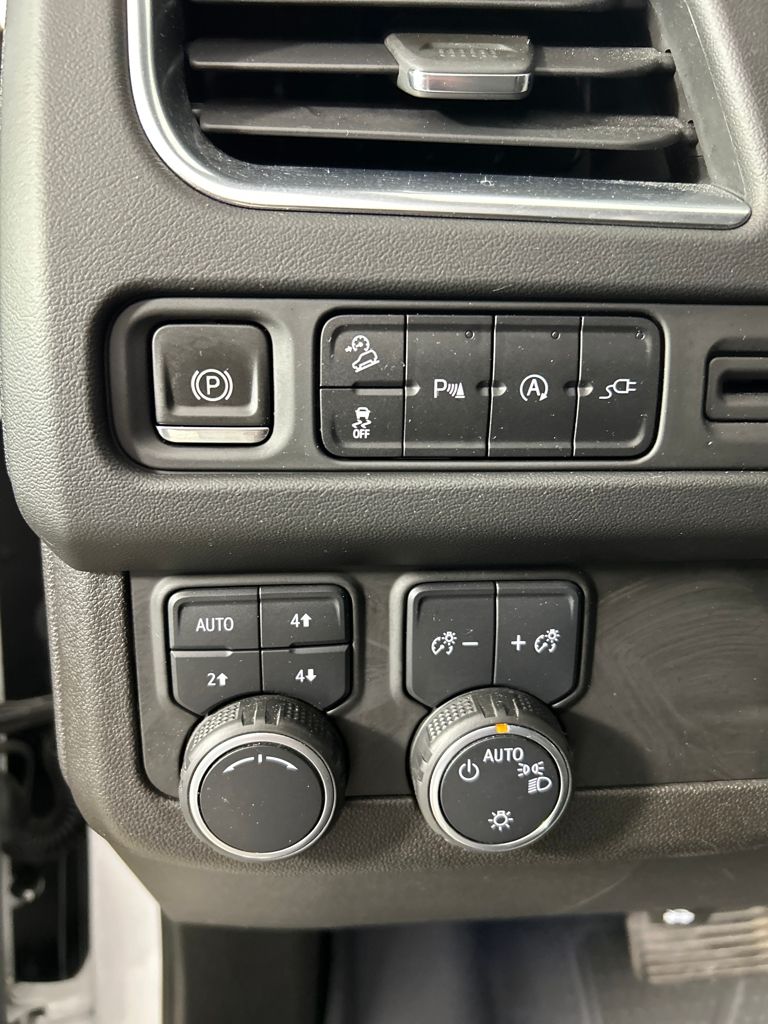 2021 Chevrolet Tahoe Z71 photo 19