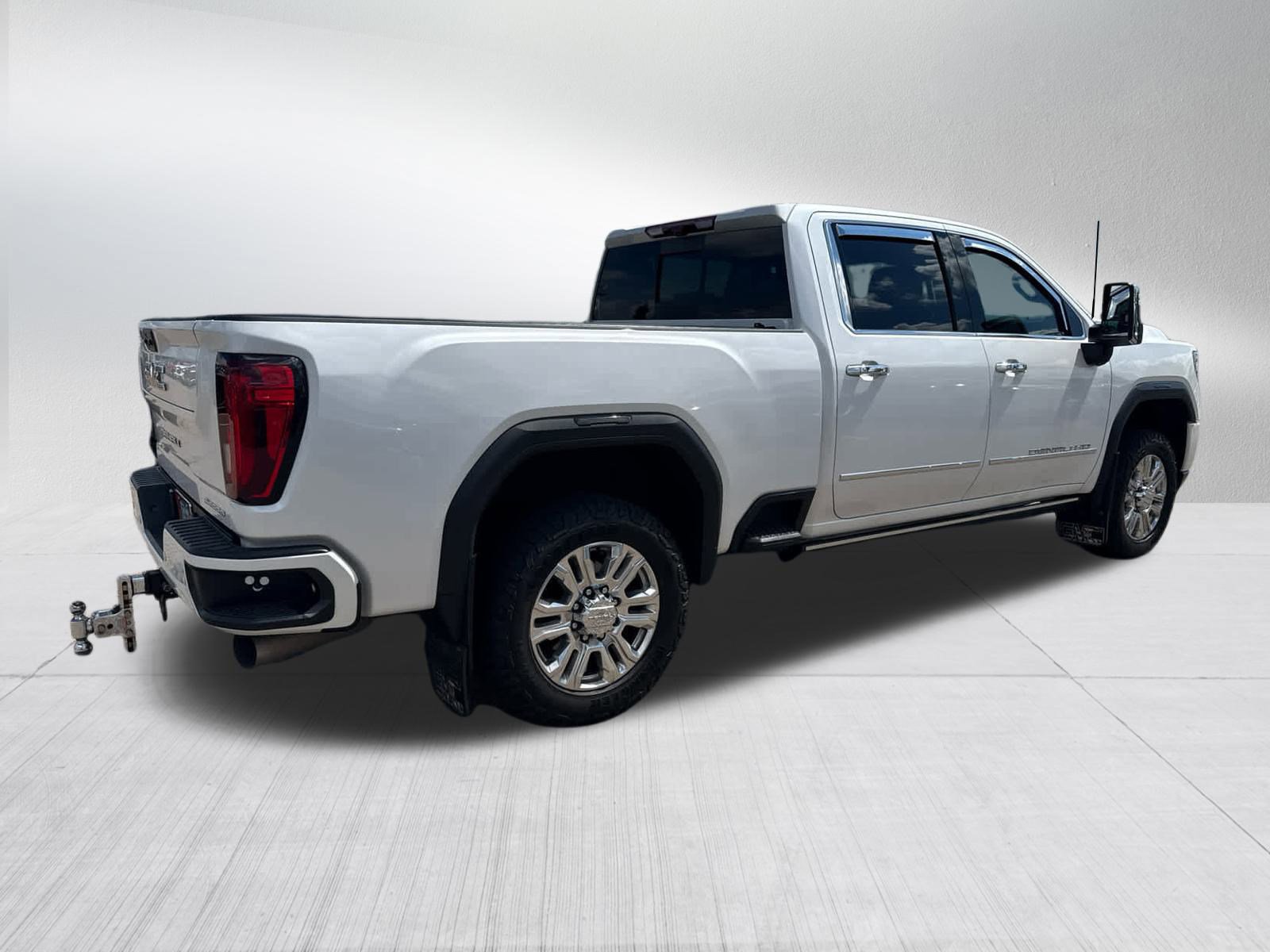 2023 Gmc Sierra 2500 HD Denali photo 2