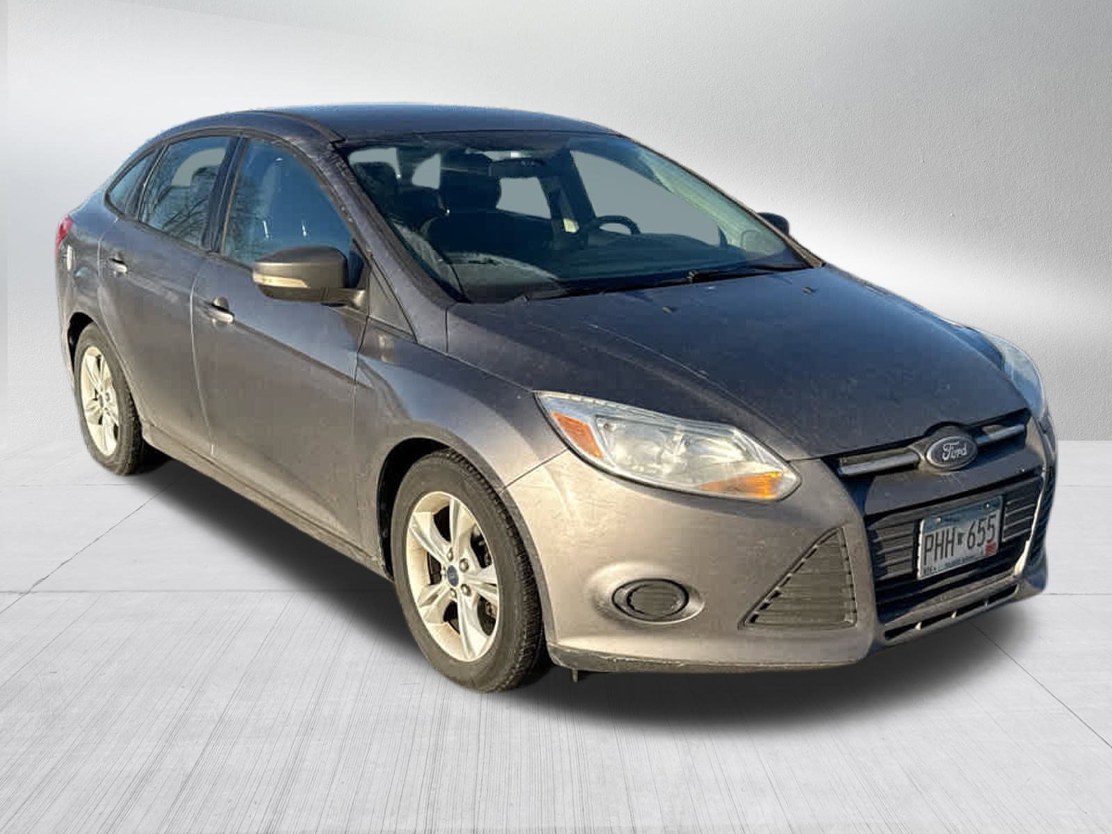 Used 2014 Ford Focus SE with VIN 1FADP3F24EL452861 for sale in Coon Rapids, Minnesota