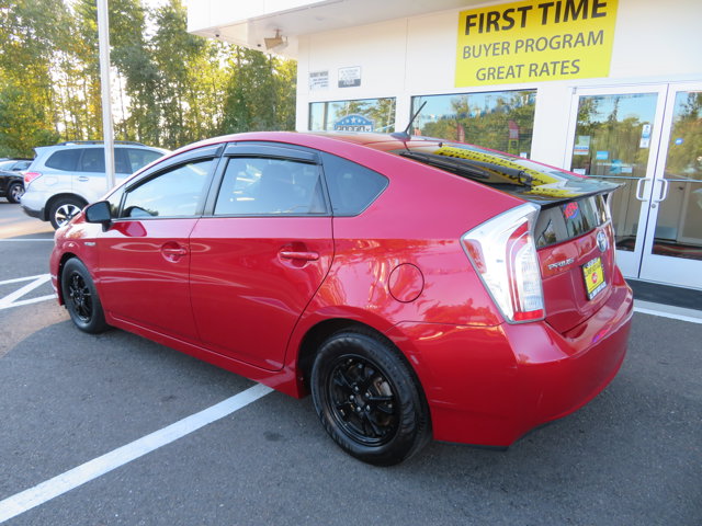 2015 Toyota Prius Four photo 3