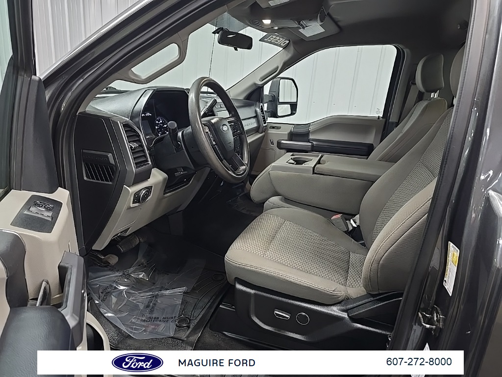 2019 Ford F-350 XLT photo 25
