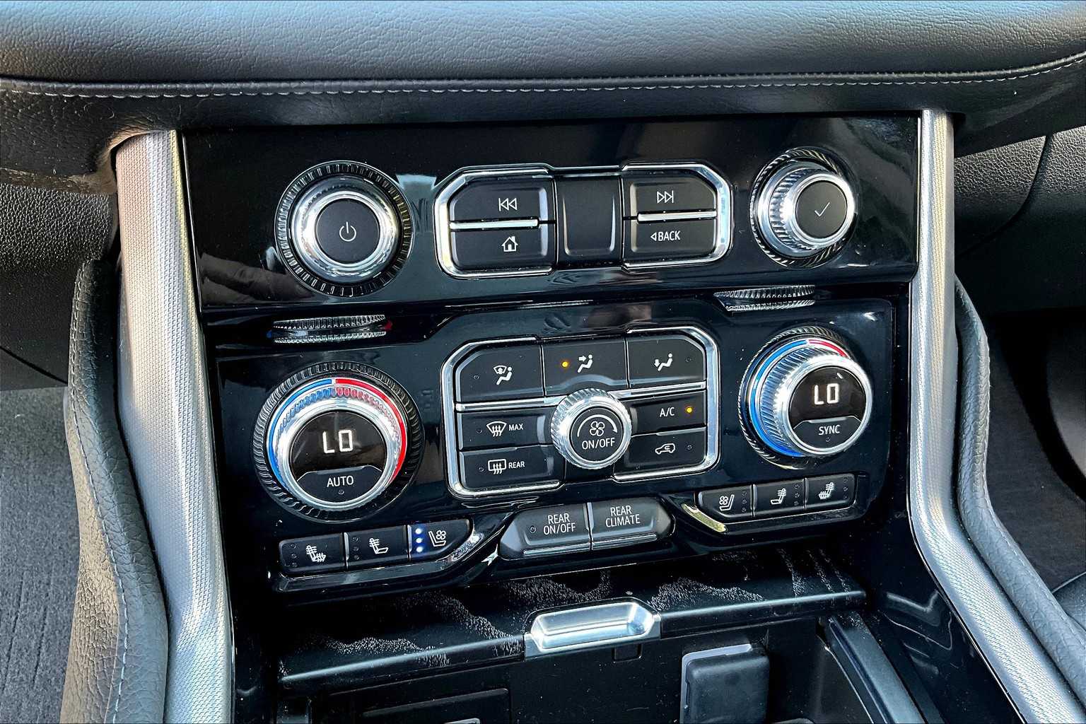2024 Gmc Yukon Denali photo 29