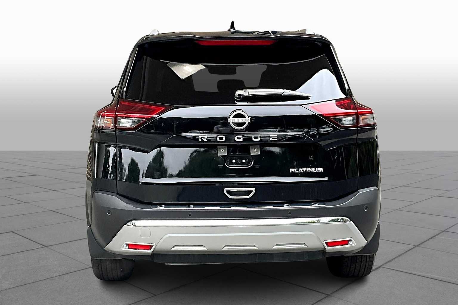 2023 Nissan Rogue Platinum photo 4