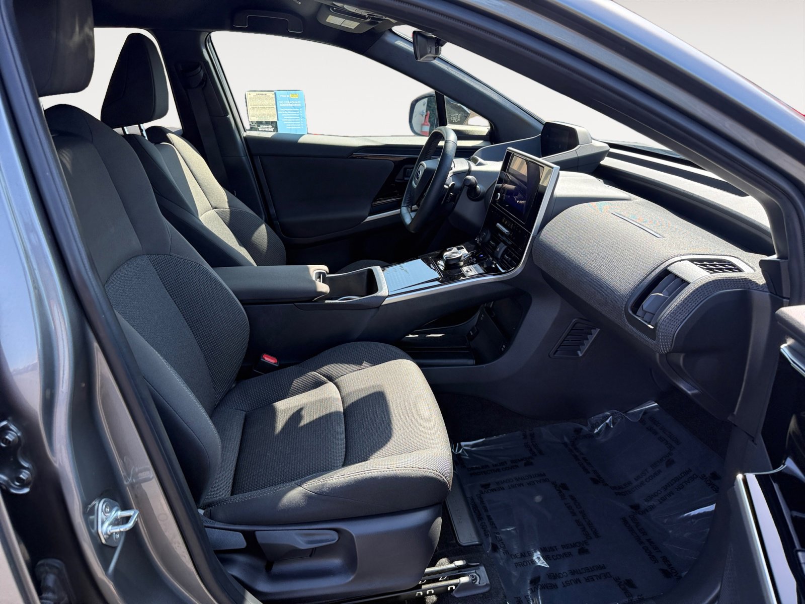 2024 Subaru Solterra Premium photo 19