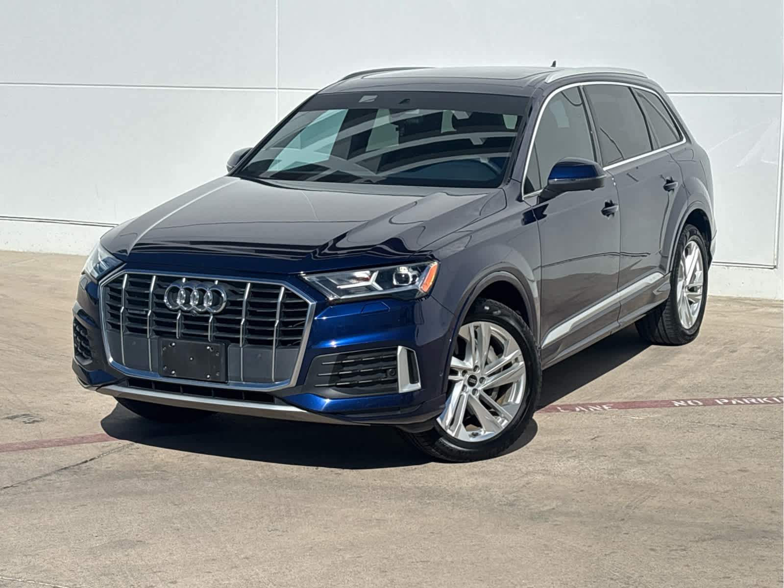 2021 Audi Q7 Premium Plus's photo