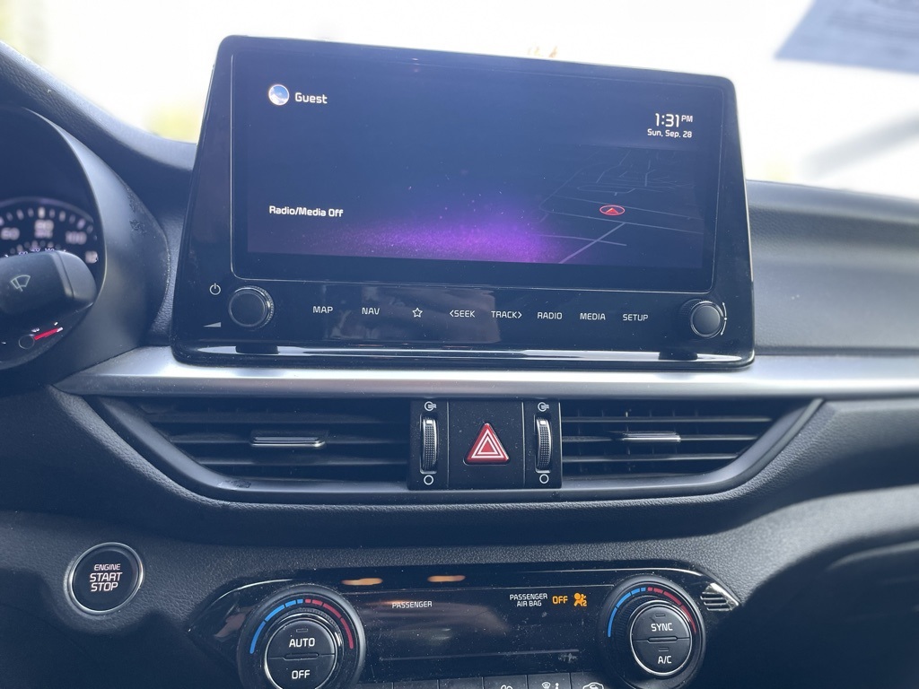 2022 Kia Forte GT-Line photo 14