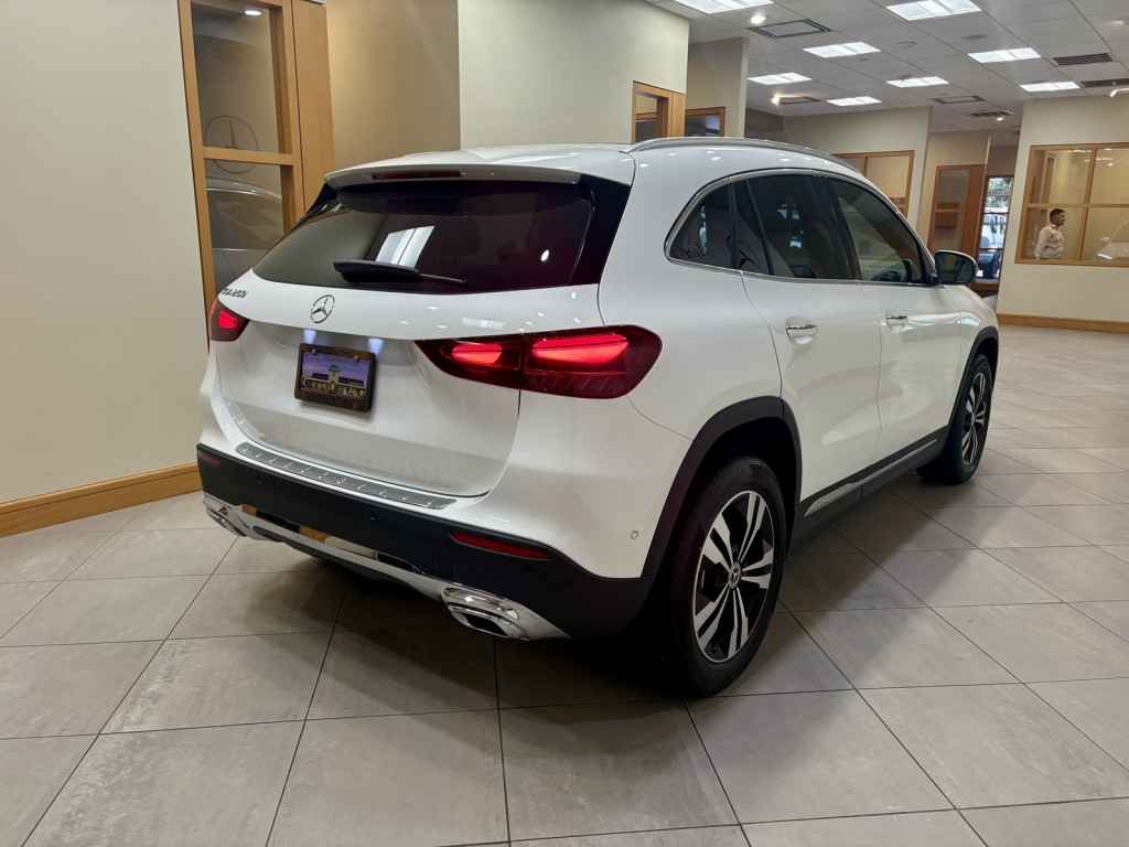 2026 Mercedes Benz GLA 250 photo 5