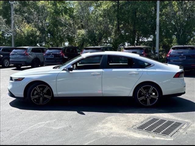 2025 Honda Accord Hybrid Touring photo 8