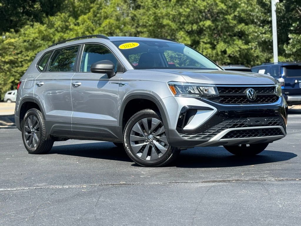 2024 Volkswagen Taos S photo 2