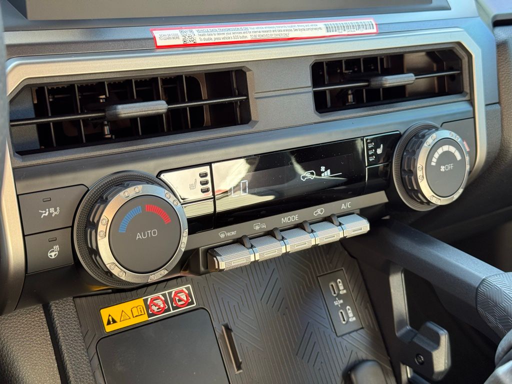 2025 Toyota 4Runner TRD Off-Road photo 26