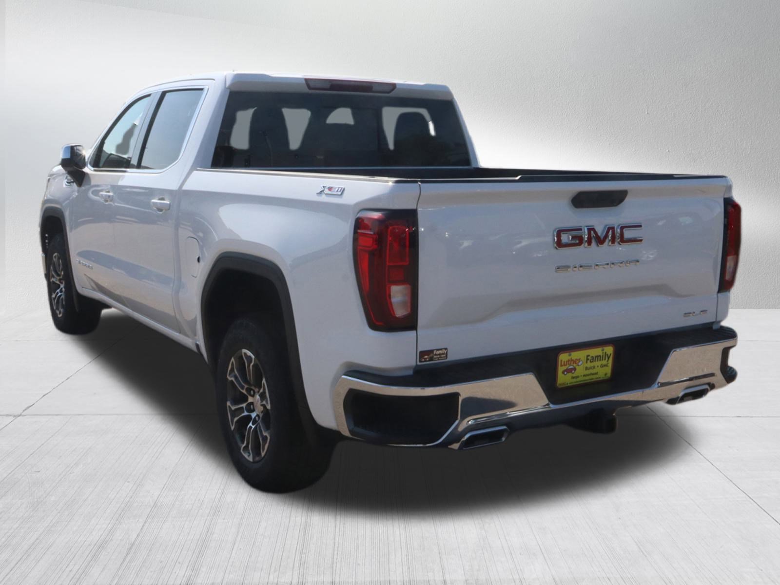 2026 Gmc Sierra 1500 SLE photo 5