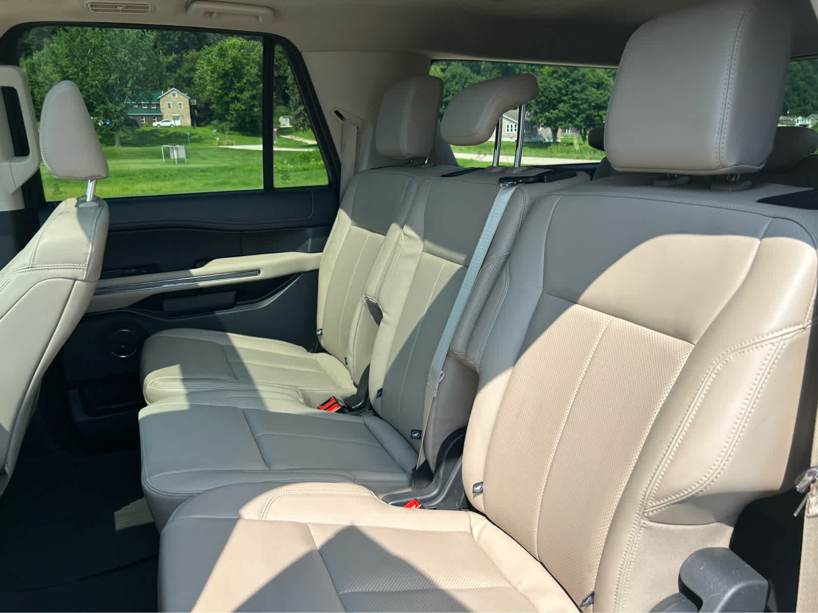 2024 Ford Expedition MAX XLT photo 39