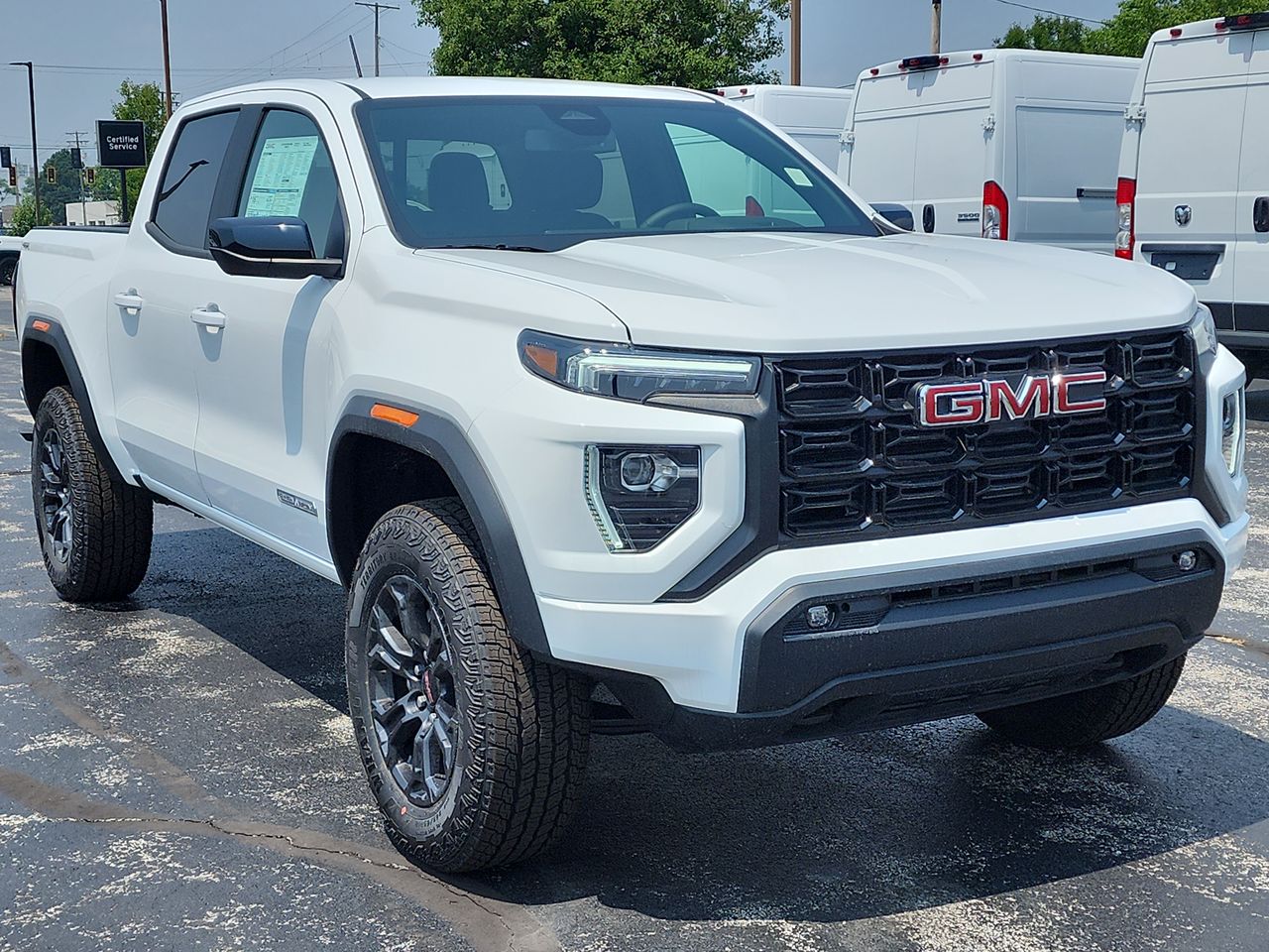 2025 GMC Canyon Elevation's photo