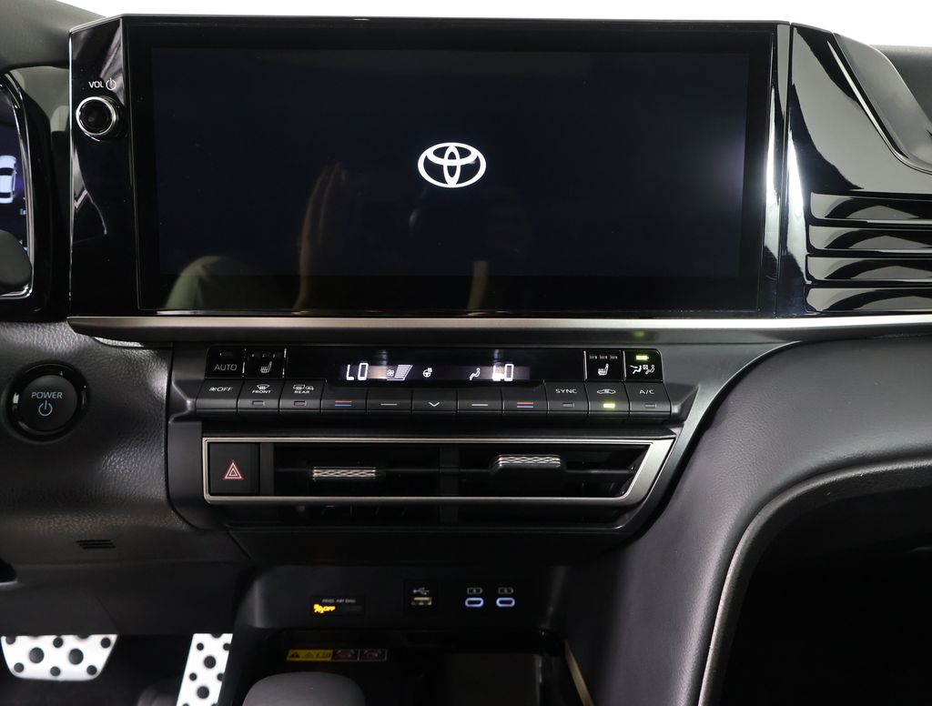 2025 Toyota Camry XSE photo 9
