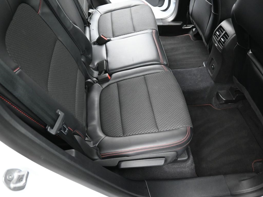 2023 Ford Escape ST-Line photo 24