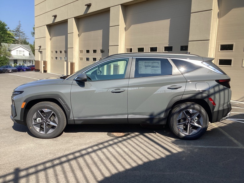 2025 Hyundai Tucson SEL Convenience photo 4