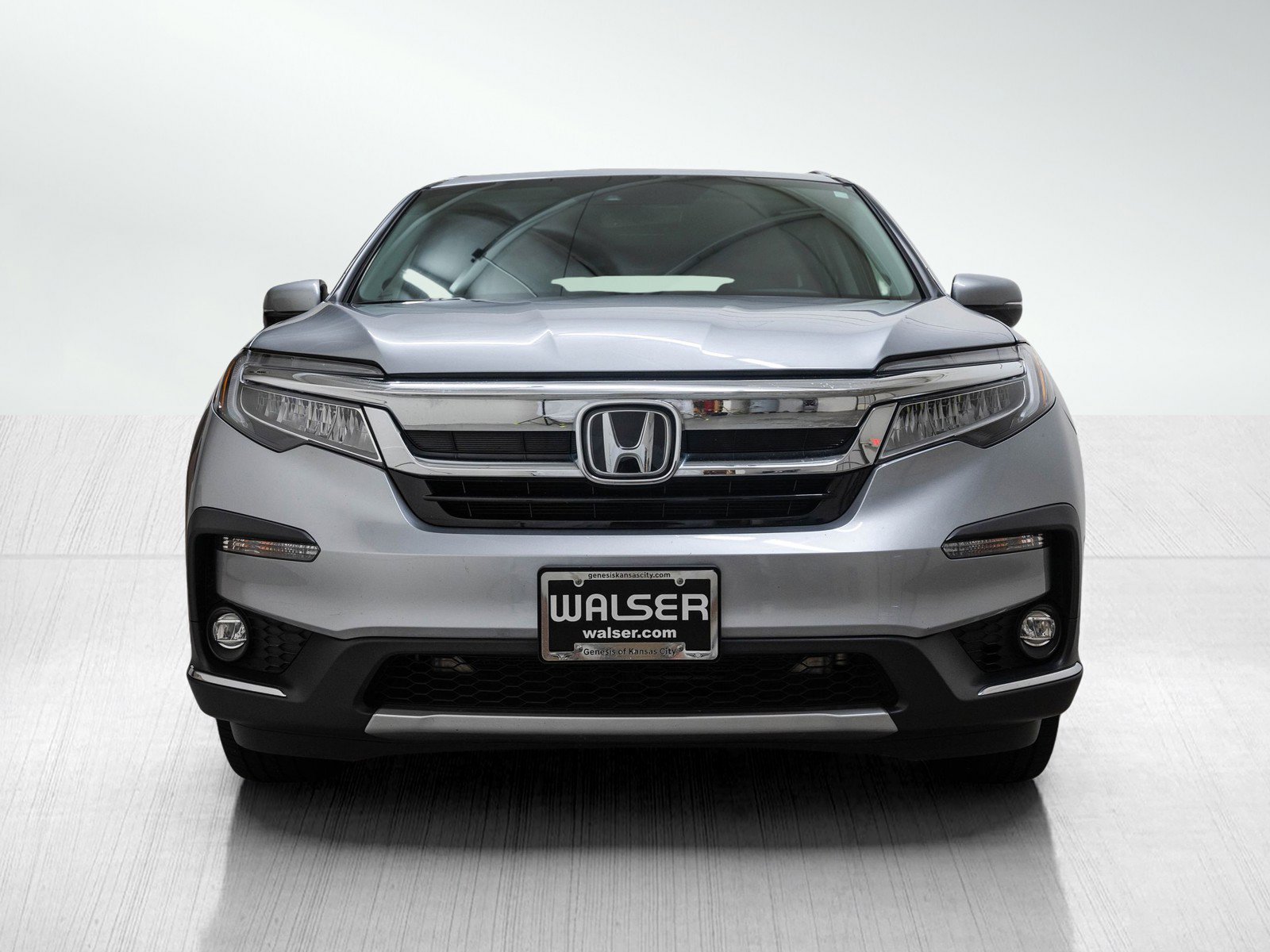 2019 Honda Pilot Touring photo 2