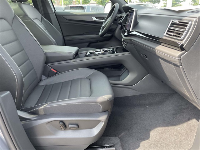 2025 Volkswagen Atlas Cross Sport SEL R-Line photo 15