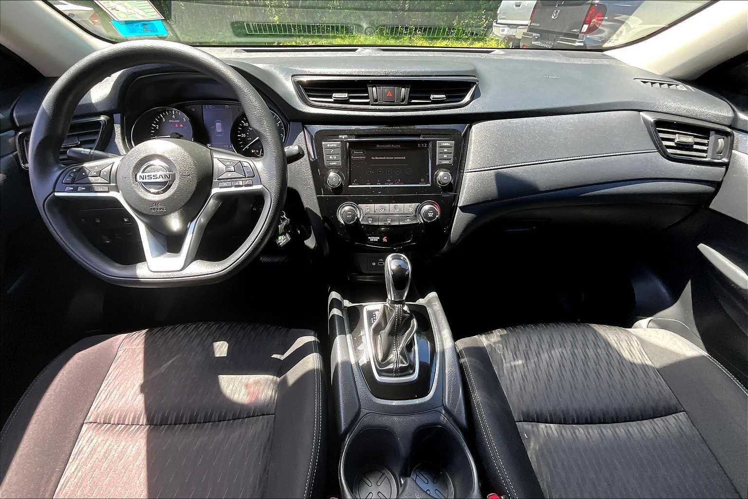 2020 Nissan Rogue S photo 12