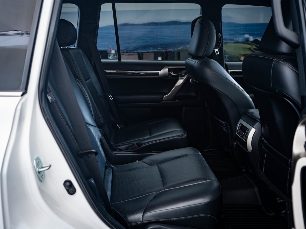 2021 Lexus GX 460 Luxury photo 33