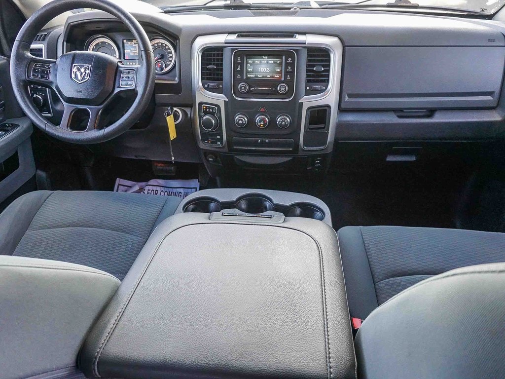 2019 Ram 1500 Classic SLT photo 13